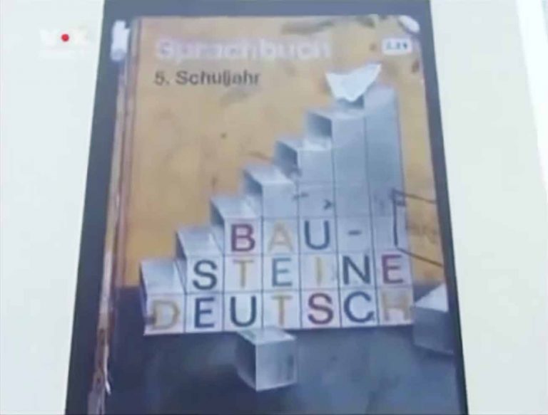 Der Täter hinterließ einen Fingerabdruck auf Tristans Deutschbuch